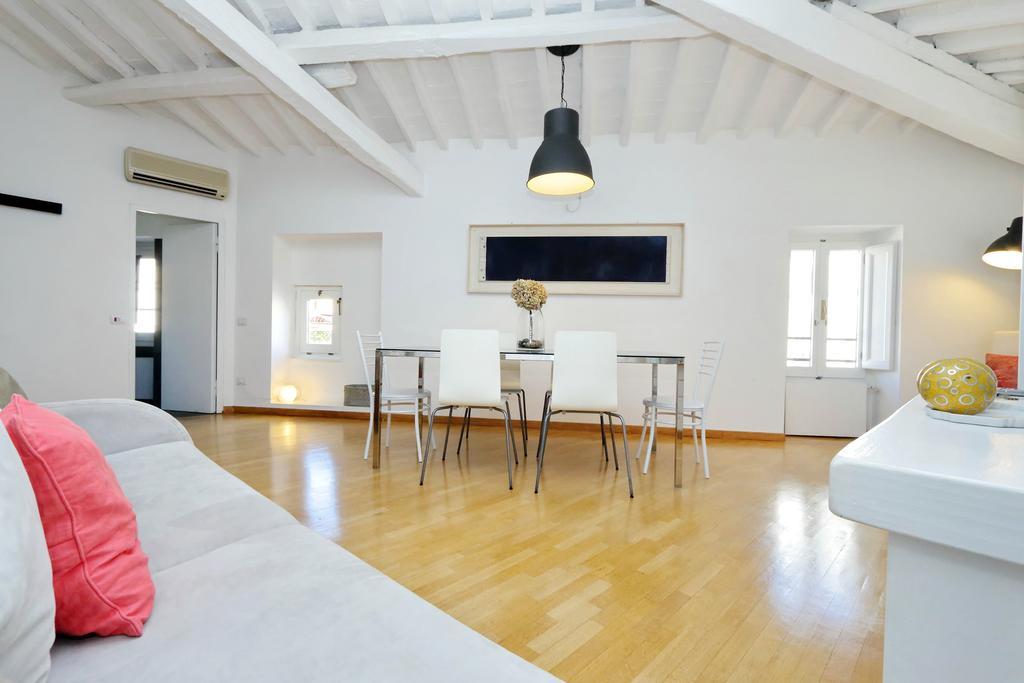 Romeloft Coronari Charming Apartment Buitenkant foto