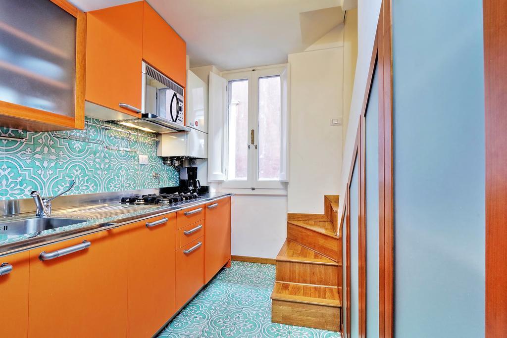 Romeloft Coronari Charming Apartment Buitenkant foto